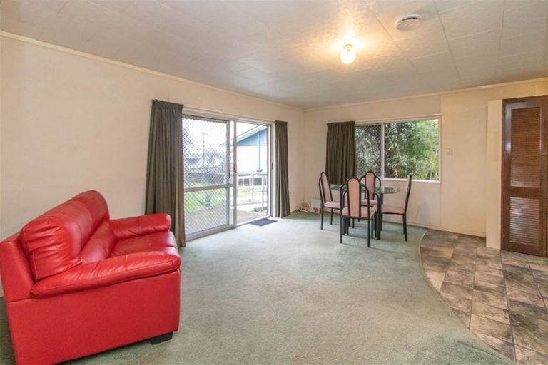 Photo of property in 17 Koromiko Street, Inglewood, 4330