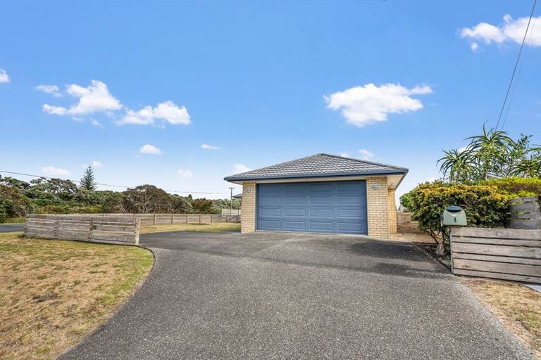 Photo of property in 1 Bream Bay Drive, Ruakaka, 0116