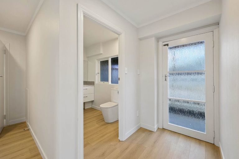 Photo of property in 77 Macleans Road, Bucklands Beach, Auckland, 2014