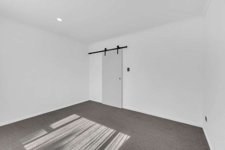 Photo of property in 9 Falstaff Street, Stratford, 4332