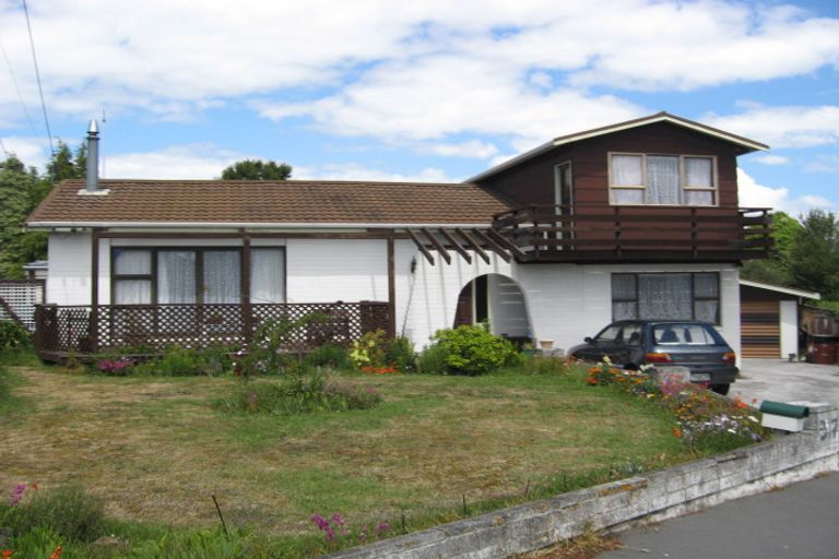 Photo of property in 319 Lake Terrace Road, Shirley, Christchurch, 8061