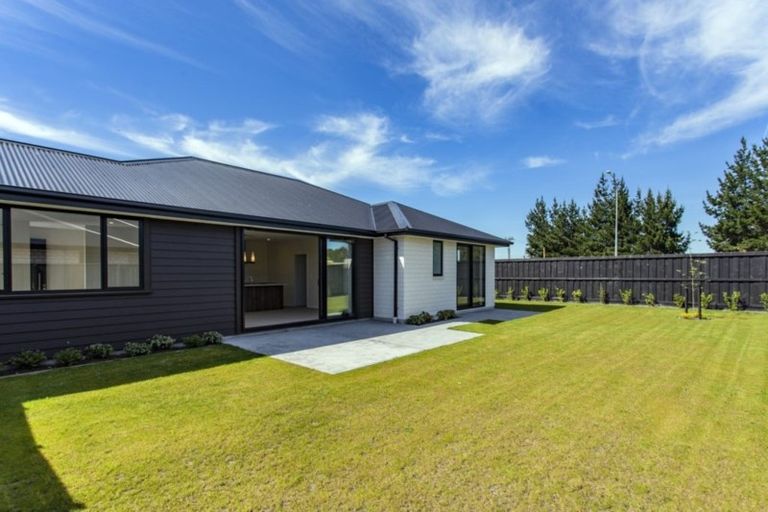 Photo of property in 21 Durells Crescent, Kaiapoi, 7630
