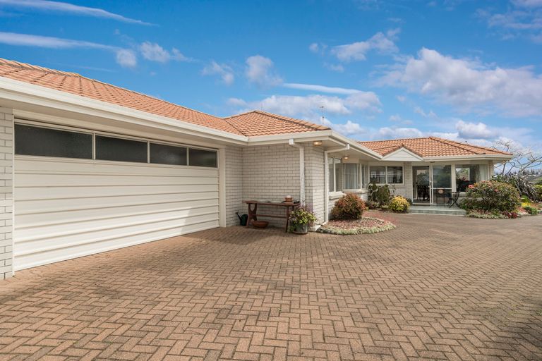 Photo of property in 10 Tekoah Place, Judea, Tauranga, 3110