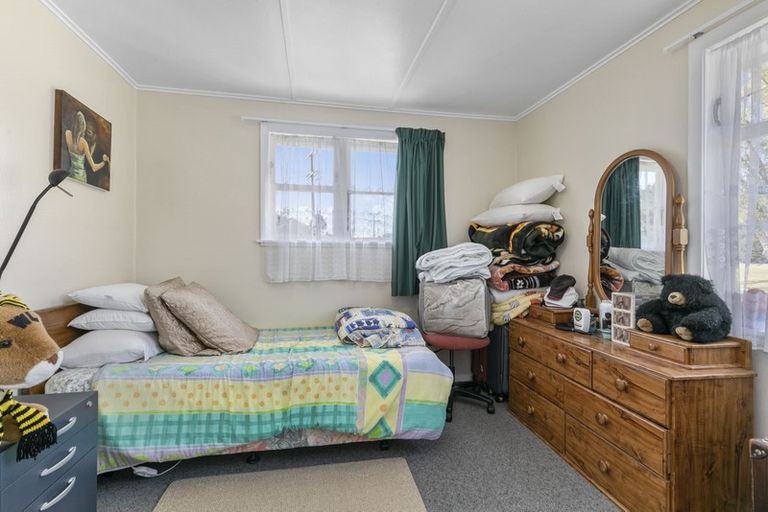 Photo of property in 310 George Street, Stokes Valley, Lower Hutt, 5019