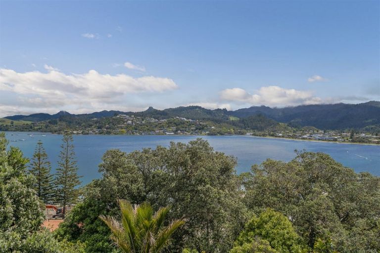 Photo of property in 144 Paku Drive, Tairua, 3508