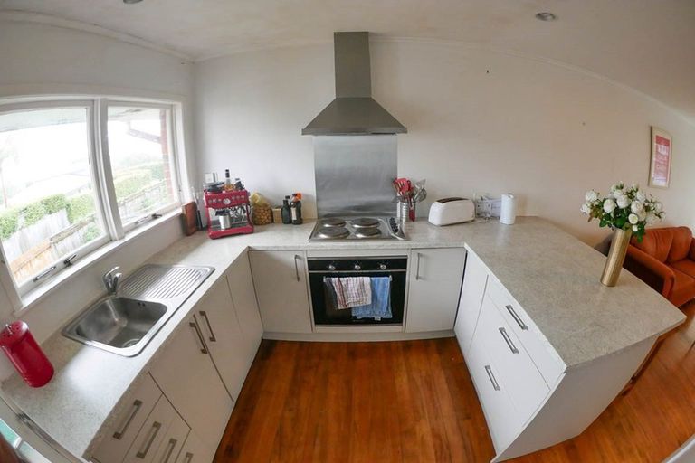 Photo of property in 4/13 Creamer Avenue, Belmont, Auckland, 0622