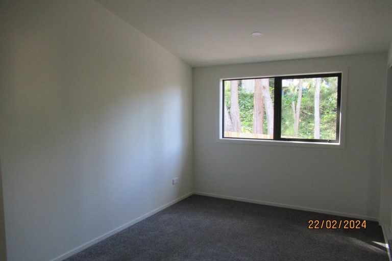 Photo of property in 5 Fernhaven Place, Massey, Auckland, 0614