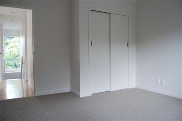 Photo of property in 3/12 Inga Road, Milford, Auckland, 0620