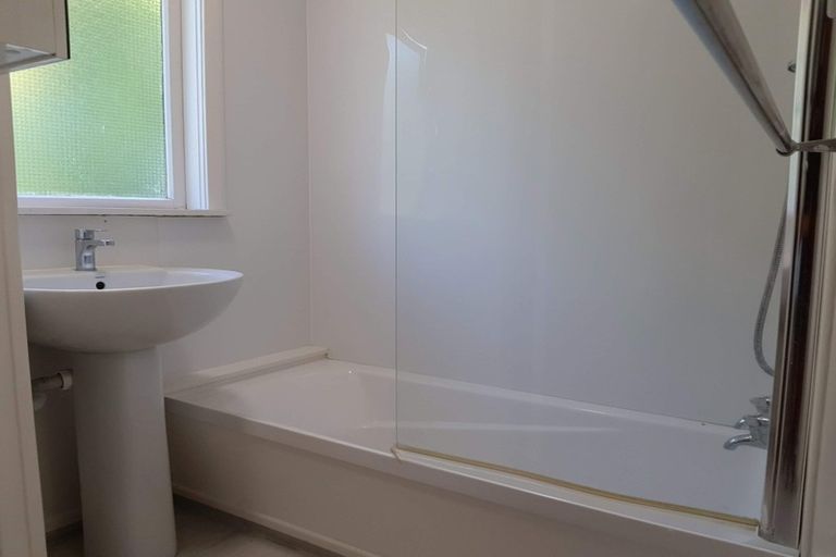 Photo of property in 477b Riverside Drive, Fairfield, Lower Hutt, 5011