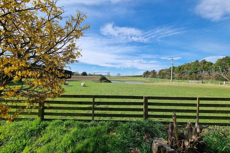 Photo of property in 1063 Riverton Otautau Road, Gropers Bush, Riverton, 9883