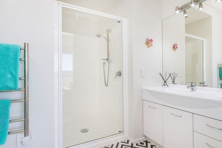 Photo of property in 7d Marjory Close, Broadmeadows, Wellington, 6035