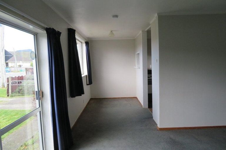 Photo of property in 55a Totara Park Road, Clouston Park, Upper Hutt, 5018