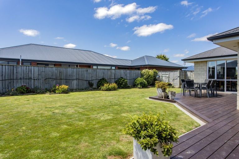 Photo of property in 1 Sequoia Way, Rangiora, 7400