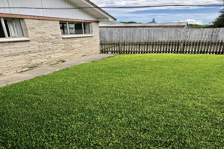 Photo of property in 2/3 Martin Road, Manurewa, Auckland, 2102