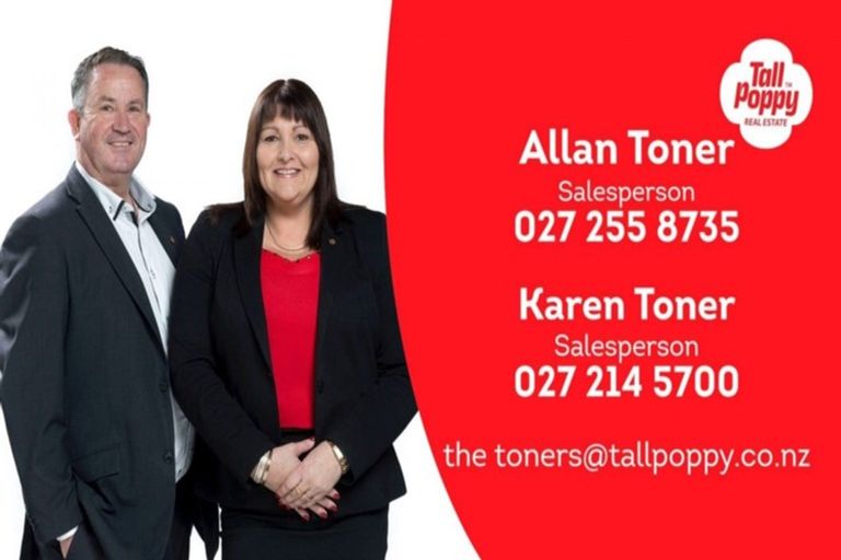 Photo of property in 11 Greenwood Place, Fitzherbert, Palmerston North, 4410