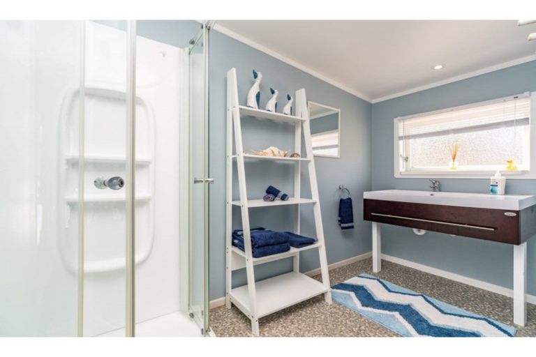 Photo of property in 28 Wood Street, Mangawhai Heads, Mangawhai, 0505