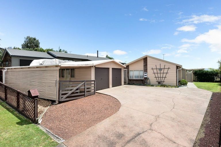 Photo of property in 30 Rosehill Place, Nawton, Hamilton, 3200