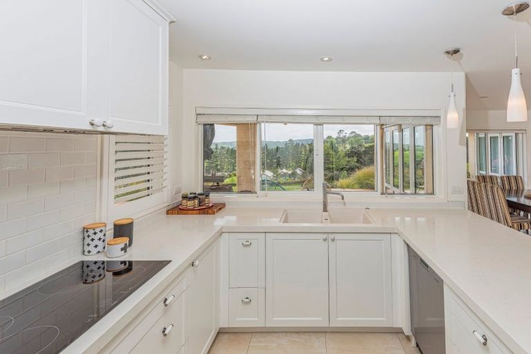 Photo of property in 66 Manuka Grove, Helensville, 0875
