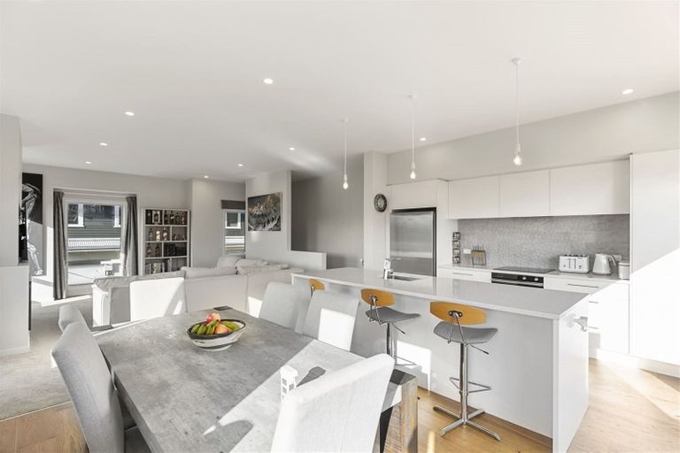 Photo of property in 5/74 Jubilee Road, Khandallah, Wellington, 6035