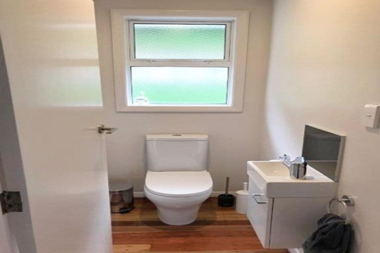 Photo of property in 23 Acheron Road, Paremata, Porirua, 5026