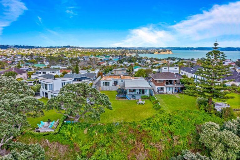 Photo of property in 43 Tiri Road, Manly, Whangaparaoa, 0930