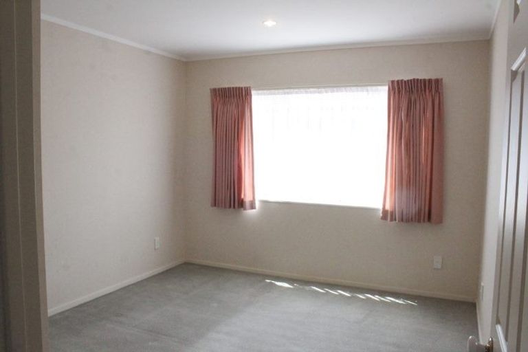 Photo of property in 26 Ballycullanie Place, Dannemora, Auckland, 2016