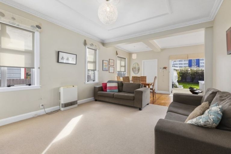 Photo of property in 25 Elizabeth Street, Petone, Lower Hutt, 5012