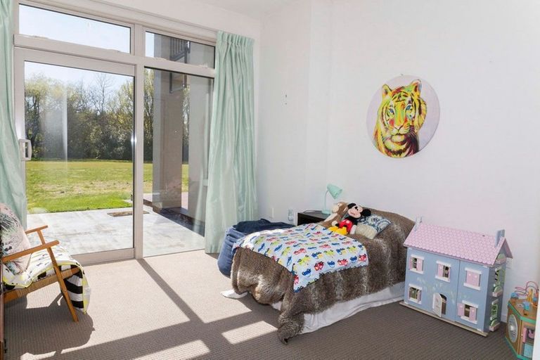 Photo of property in 239 Adelaide Road, Dannevirke, 4930