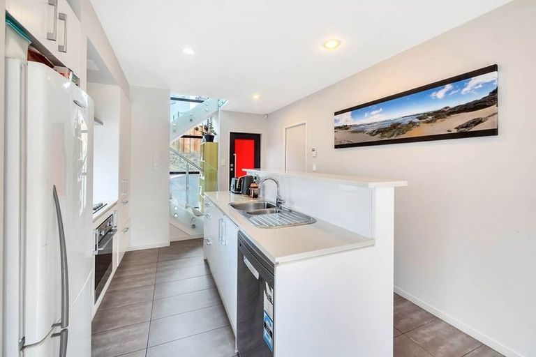 Photo of property in 64 Makamaka Lane, Albany Heights, Auckland, 0632