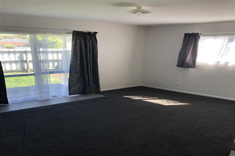 Photo of property in 2/20 Kent Road, Manurewa, Auckland, 2102