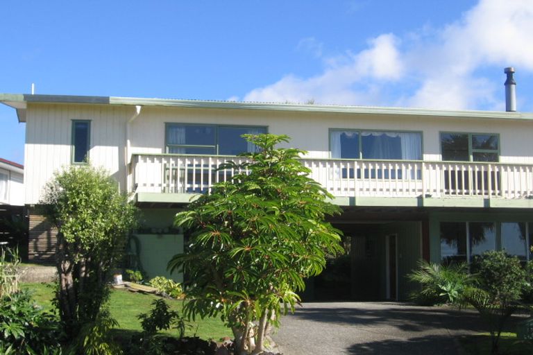 Photo of property in 15 Paratai Crescent, Woodhill, Whangarei, 0110