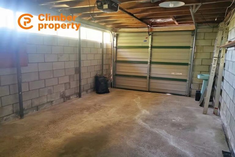 Photo of property in 18 Helena Road, Hillcrest, Hamilton, 3216