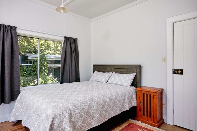 Photo of property in 32 Waihirere Domain Road, Waihirere, Gisborne, 4071