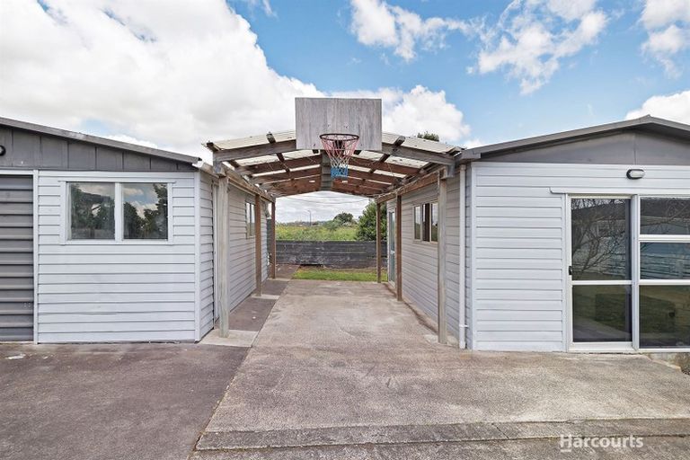 Photo of property in 13 Leatham Crescent, Opaheke, Papakura, 2113