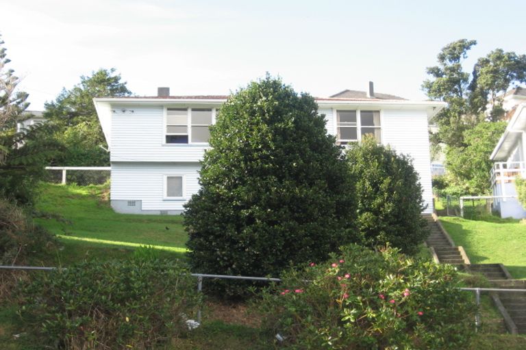Photo of property in 12 Gloucester Street, Cannons Creek, Porirua, 5024