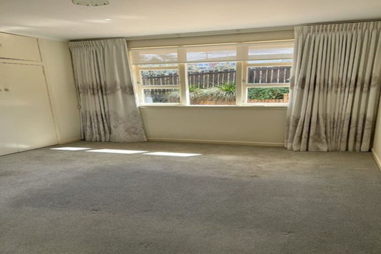 Photo of property in 79 Tiroroa Avenue, Te Atatu South, Auckland, 0610