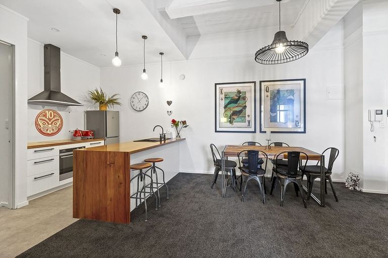 Photo of property in Tennyson Apartments, 13/25 Tennyson Street, Te Aro, Wellington, 6011