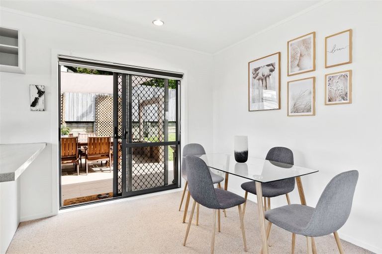 Photo of property in 47 Carillon Place, Massey, Auckland, 0614