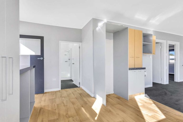 Photo of property in 220 Warwick Road, Mayfair, Hastings, 4122