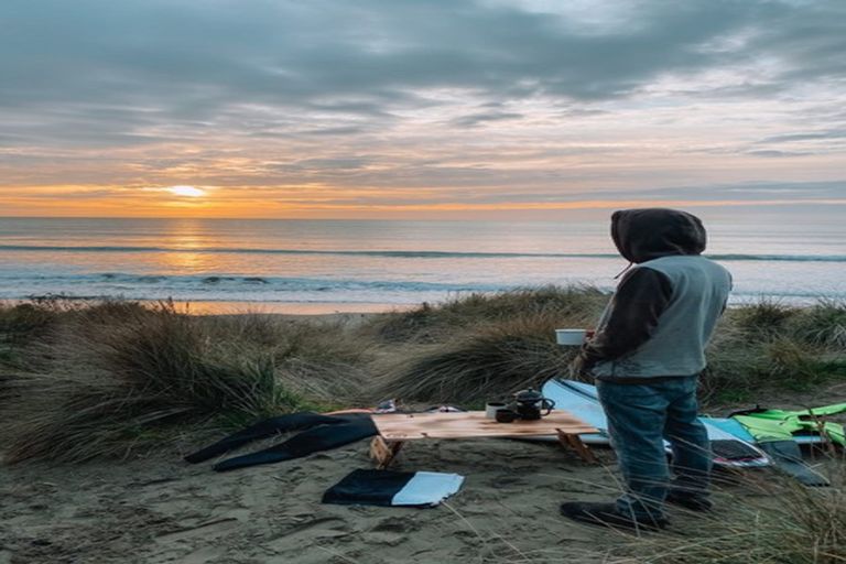 Photo of property in 10 Cross Street, Waikuku Beach, 7473