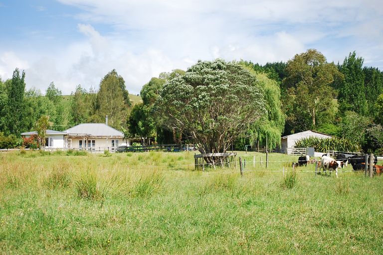 Photo of property in 1182 Oneriri Road, Kaiwaka, 0573