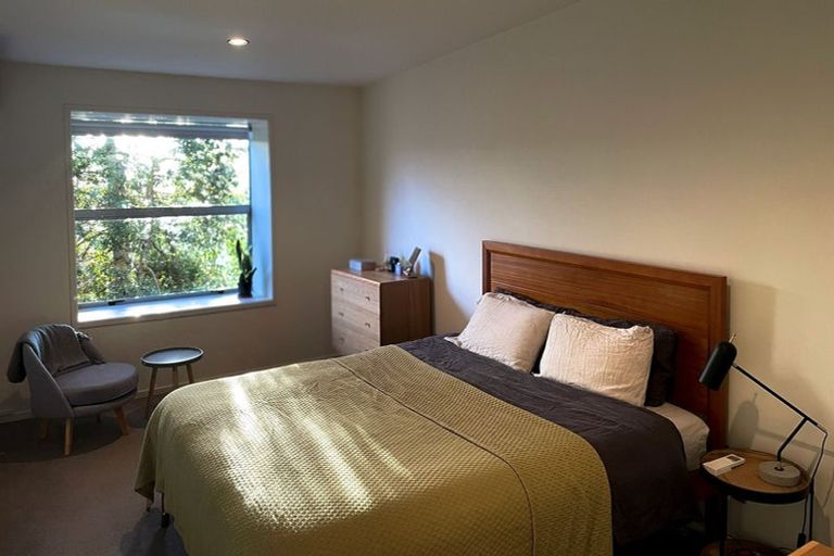 Photo of property in 76h Edmonton Road, Henderson, Auckland, 0612