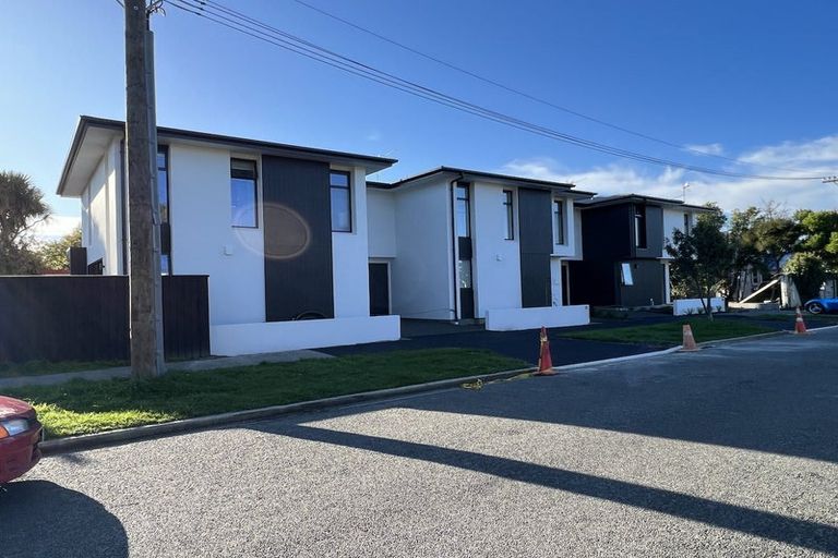 Photo of property in 19 Kinloch Street, St Albans, Christchurch, 8014