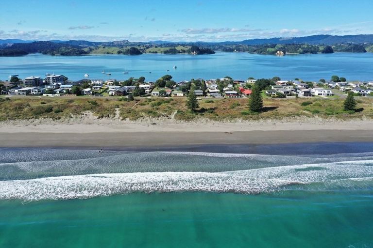 Photo of property in 338 Ocean Road, Ohope, 3121