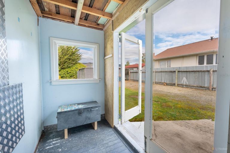Photo of property in 25 Coronation Street, Waimate, 7924