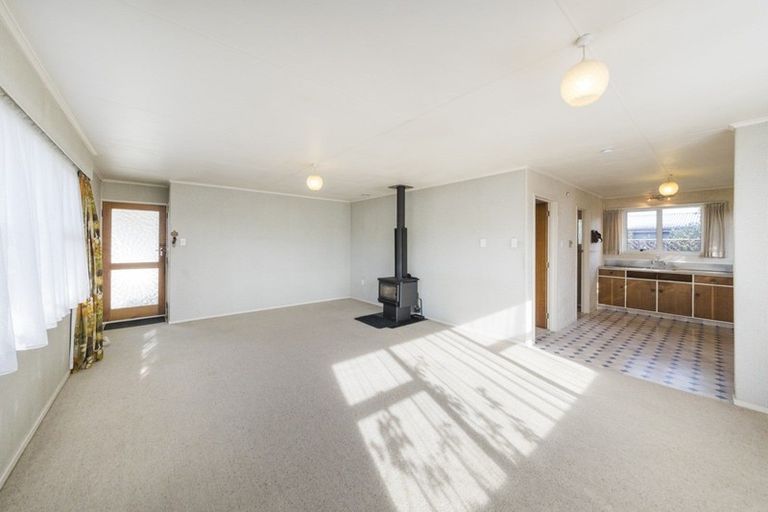 Photo of property in 16 Blenheim Place, Feilding, 4702