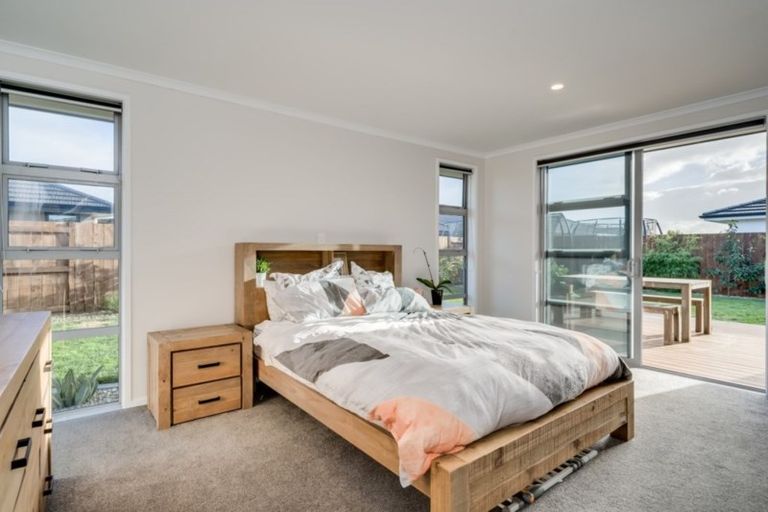 Photo of property in 15 Drabble Crescent, Papamoa Beach, Papamoa, 3118