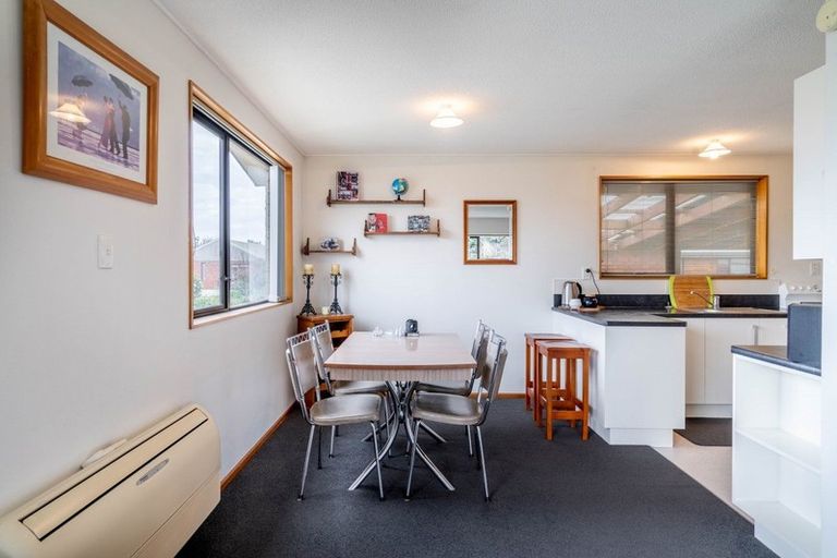 Photo of property in 12 Merlin Place, Gore, 9710