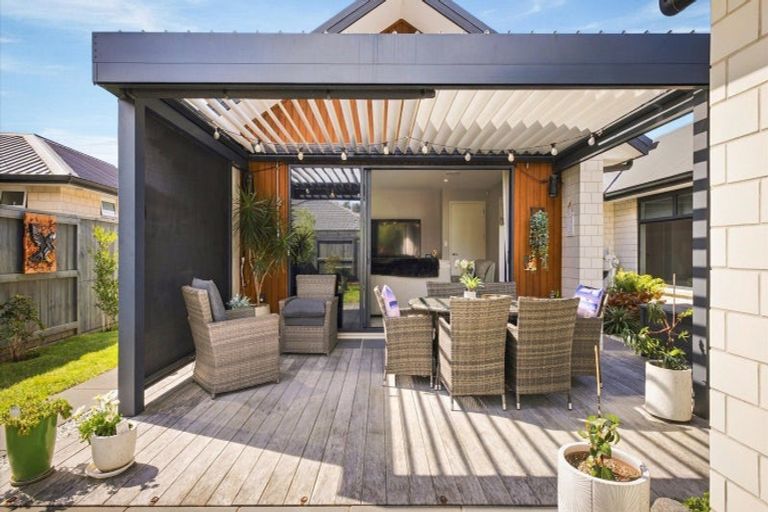 Photo of property in 6 Sarcodia Place, Papamoa Beach, Papamoa, 3118