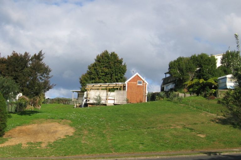 Photo of property in 118 Onemana Drive, Onemana, Whangamata, 3691